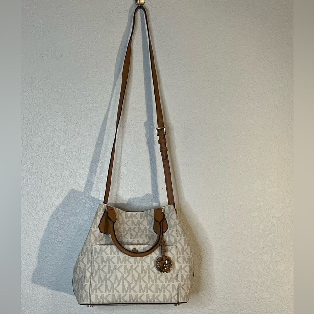 Michael Kors Greenwich large vanilla MK logo handbag crossbody Casual Office - Picture 11 of 12
